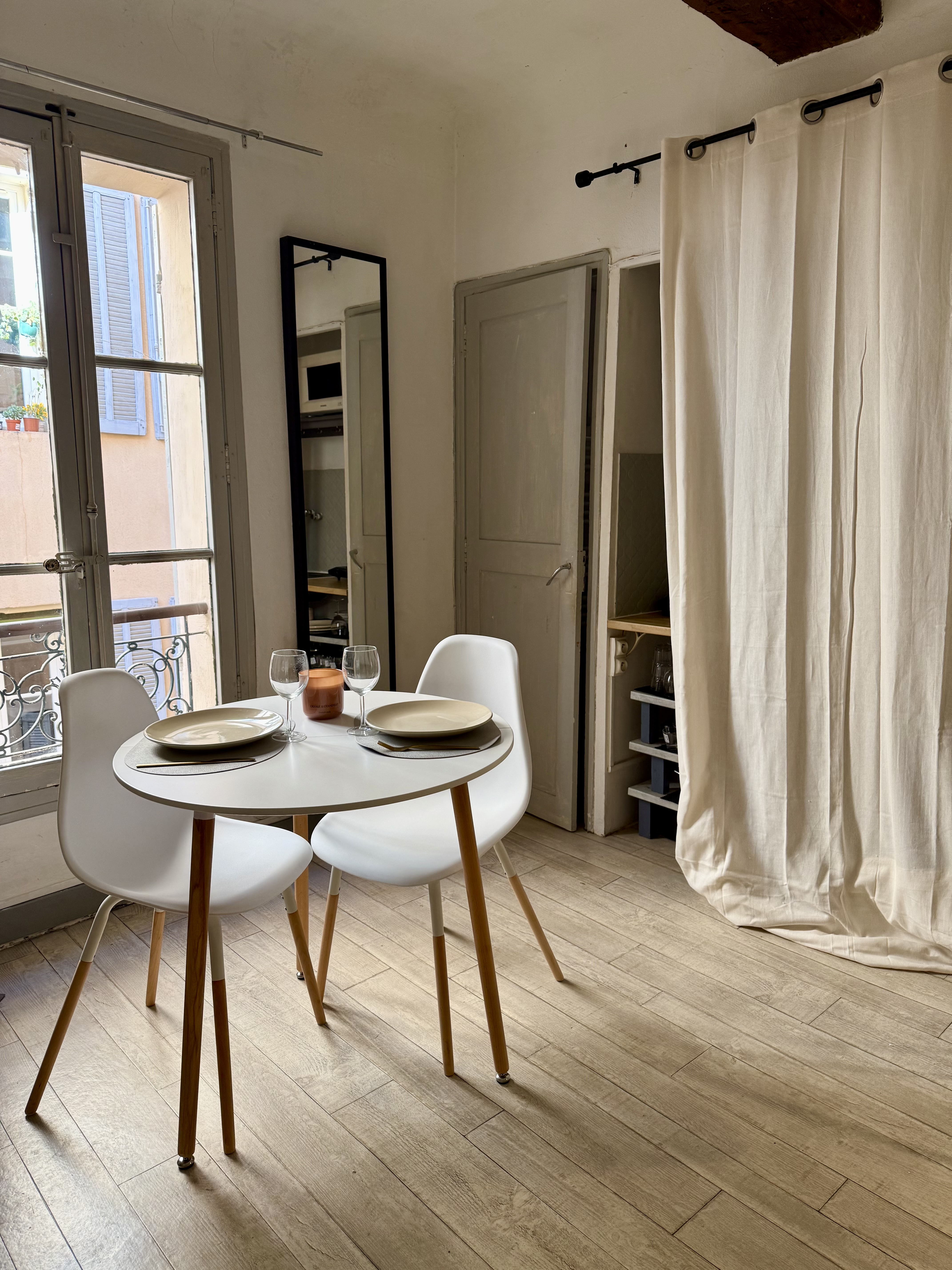 Studio idéalement situé au calme — photo 1