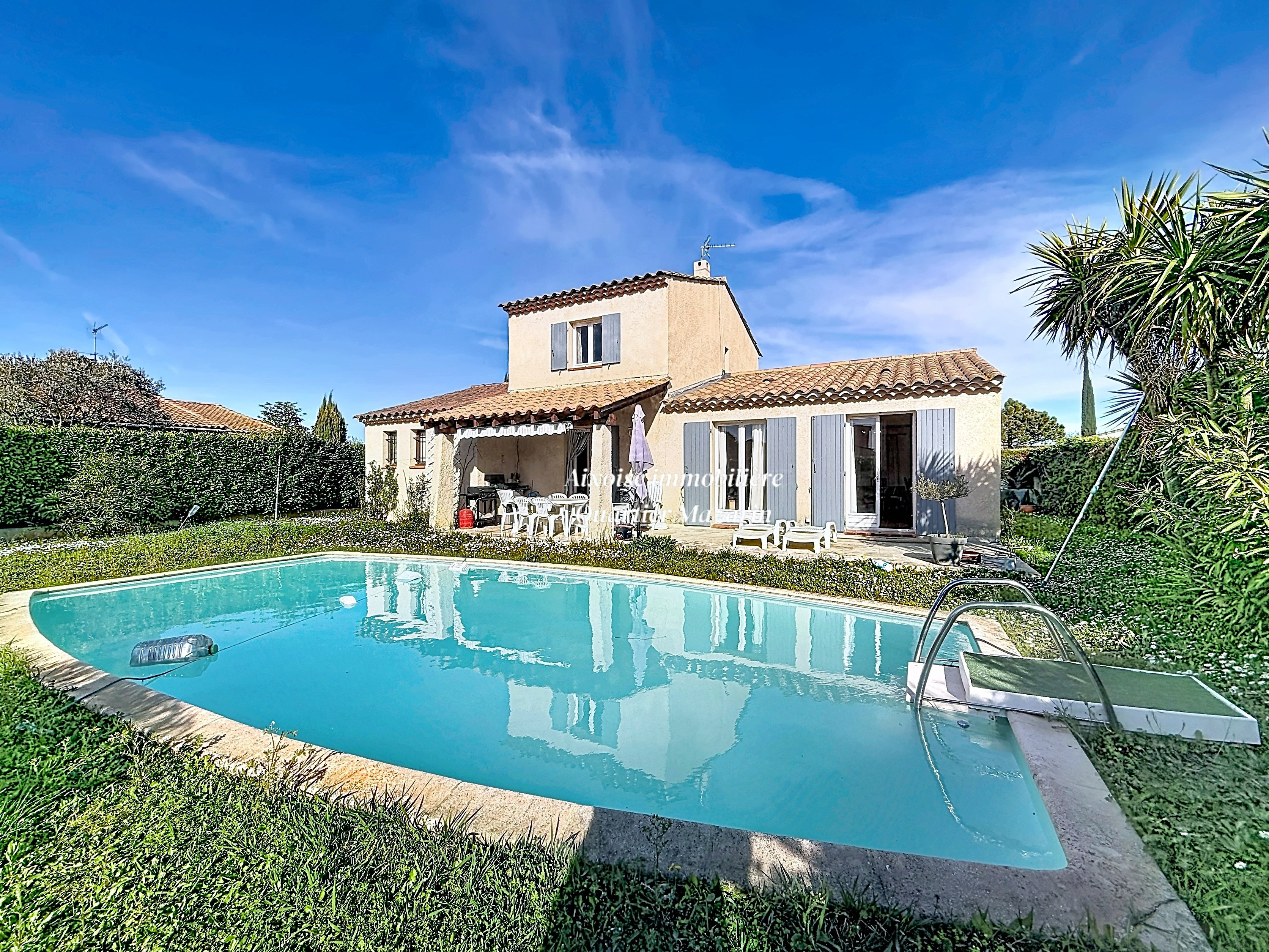 maison lumineuse avec piscine, calme absolu près d'aix — photo 1
