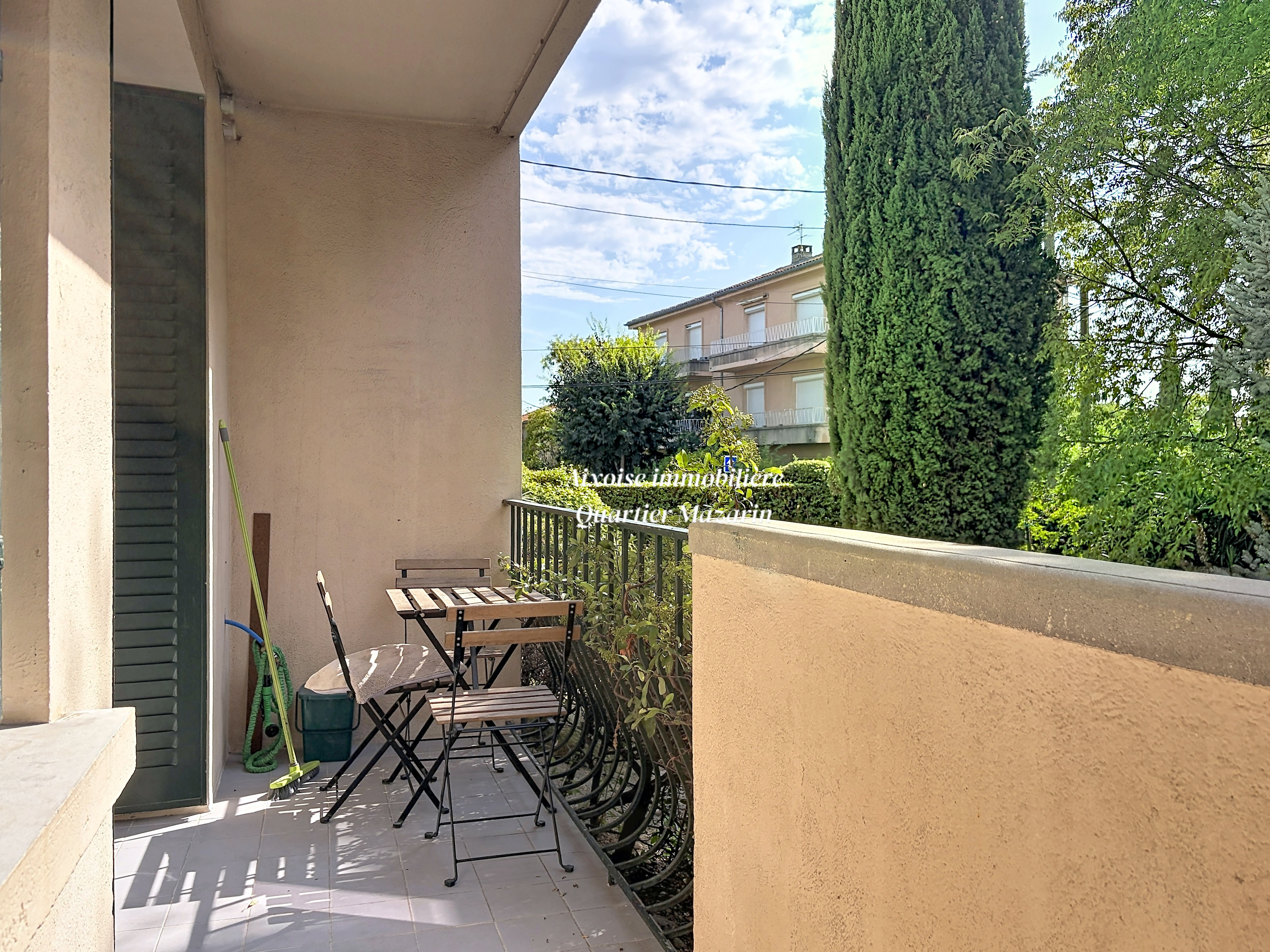 T4 lumineux au calme absolu avec balcon — miniature 6