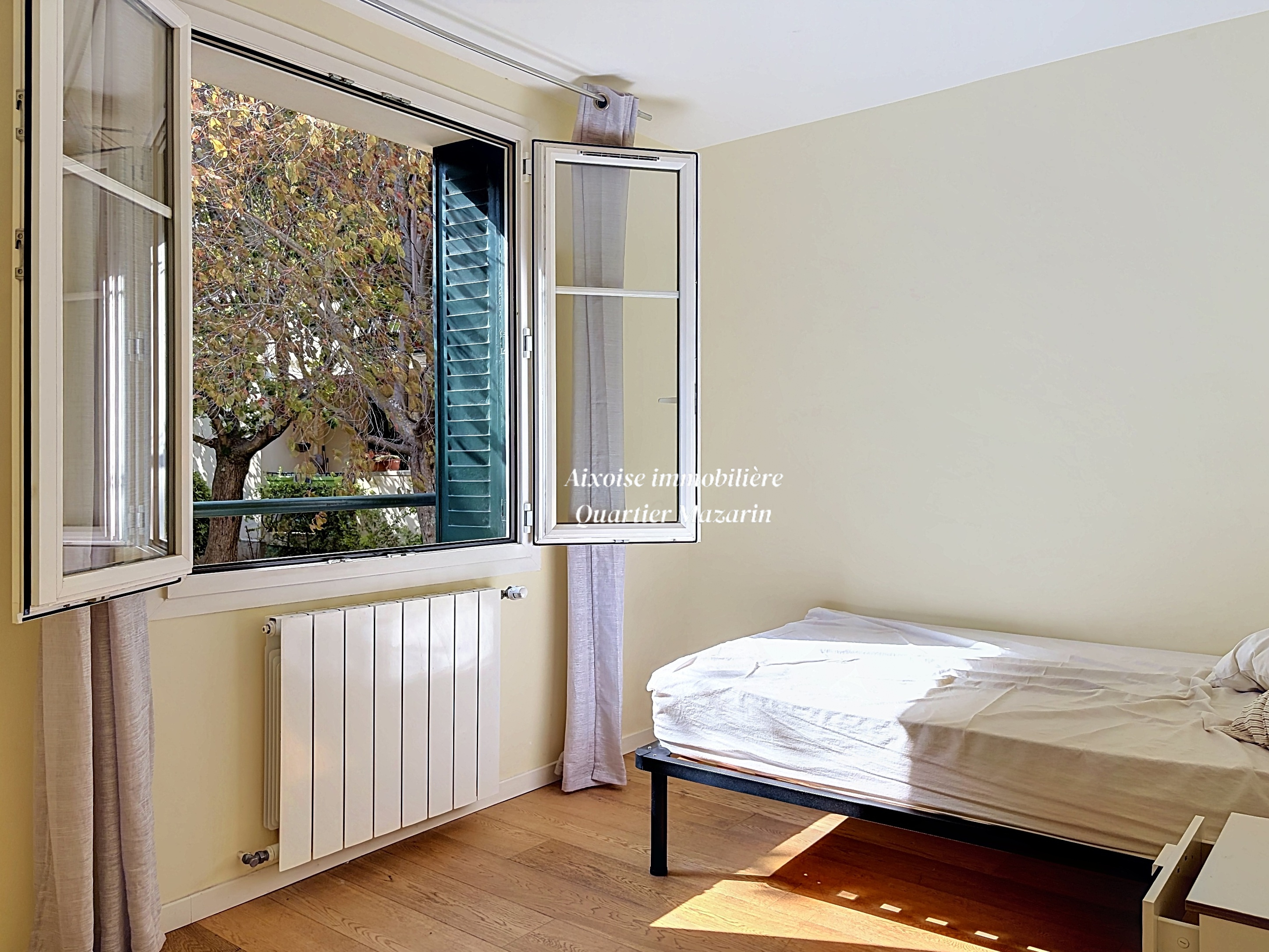 T4 lumineux au calme absolu avec balcon — miniature 7