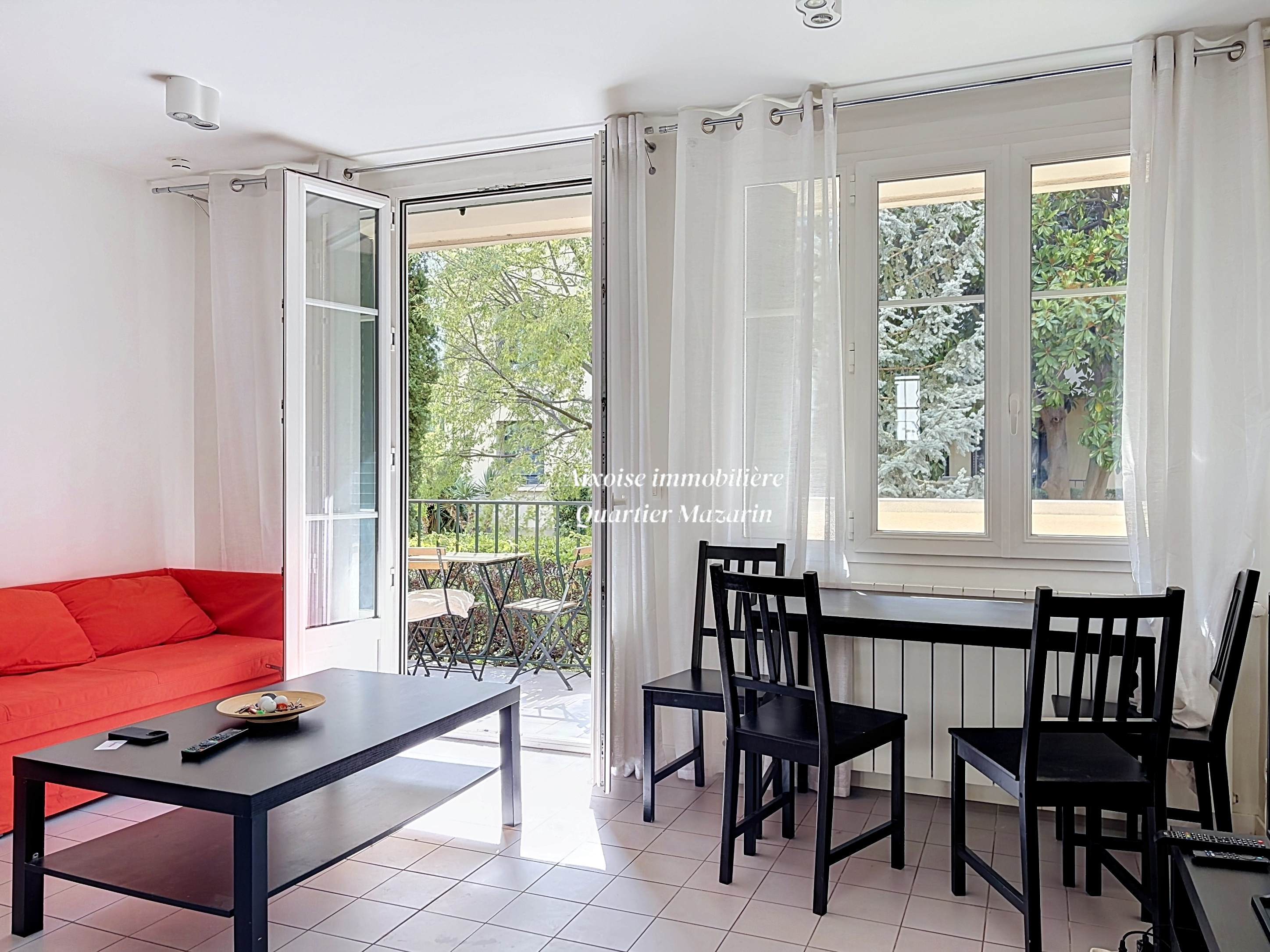 T4 lumineux au calme absolu avec balcon — miniature 3