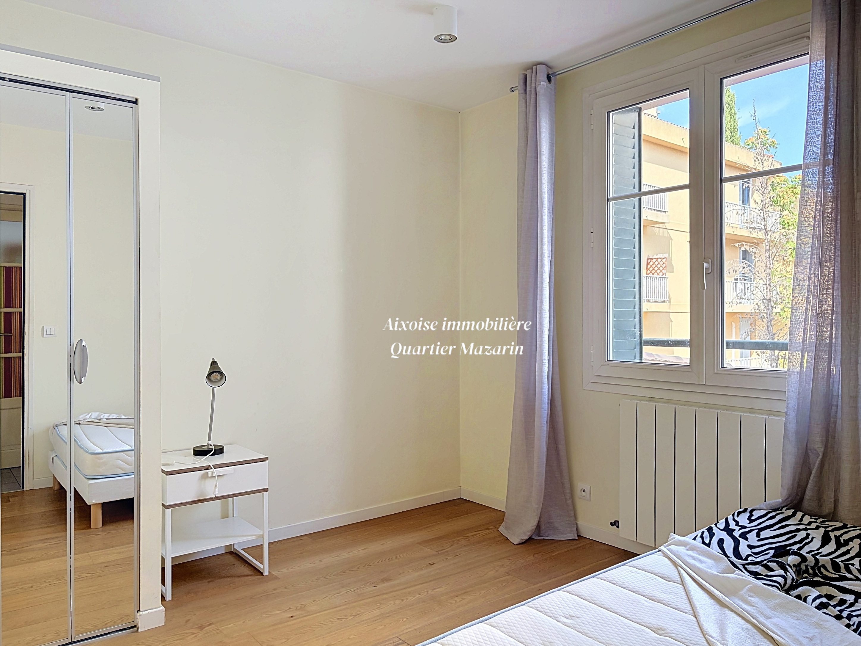 T4 lumineux au calme absolu avec balcon — miniature 9